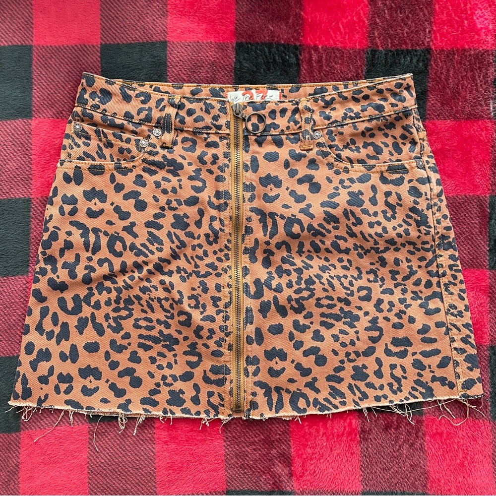 🐆Free People Leopard Print Zippered Denim Mini Skirt ❤️‍🔥